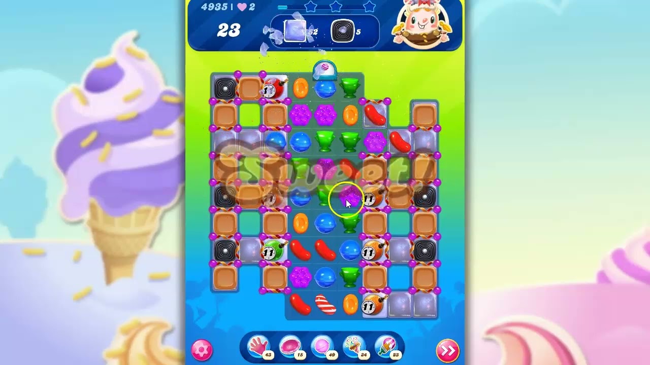 Candy Crush Level 4935 Talkthrough, 30 Moves 0 Boosters