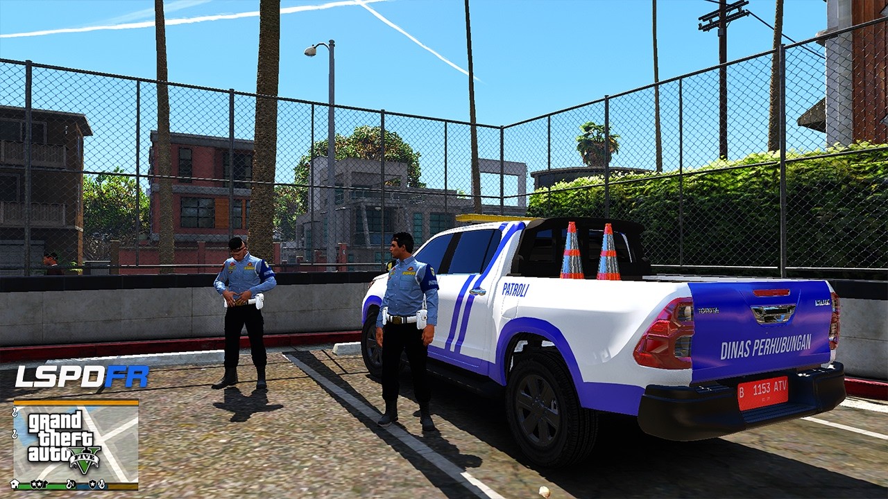 [NO COMMENTARY] Anggota Dishub Melakukan Derek Kendaraan yang Parkir Sembarangan di GTA 5