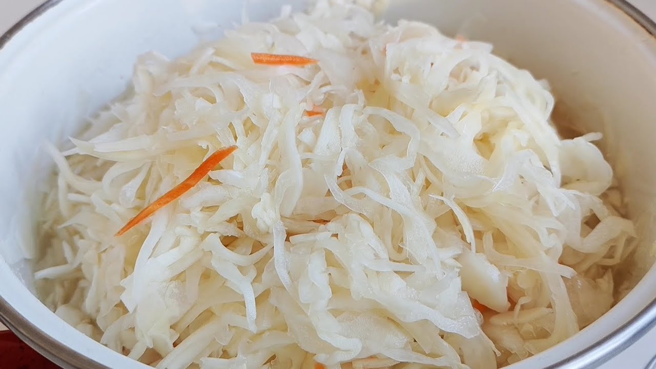 Квашеная капуста белоснежная, хрустящая, получится у всех🥬