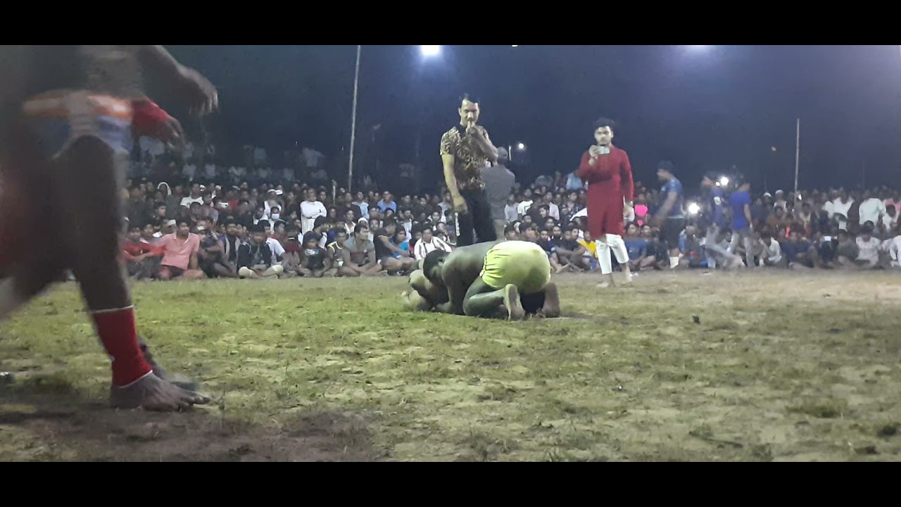 কুস্তি খেলা অনেক পুরনো দিনের খেলা আজও মনে পড়ে
