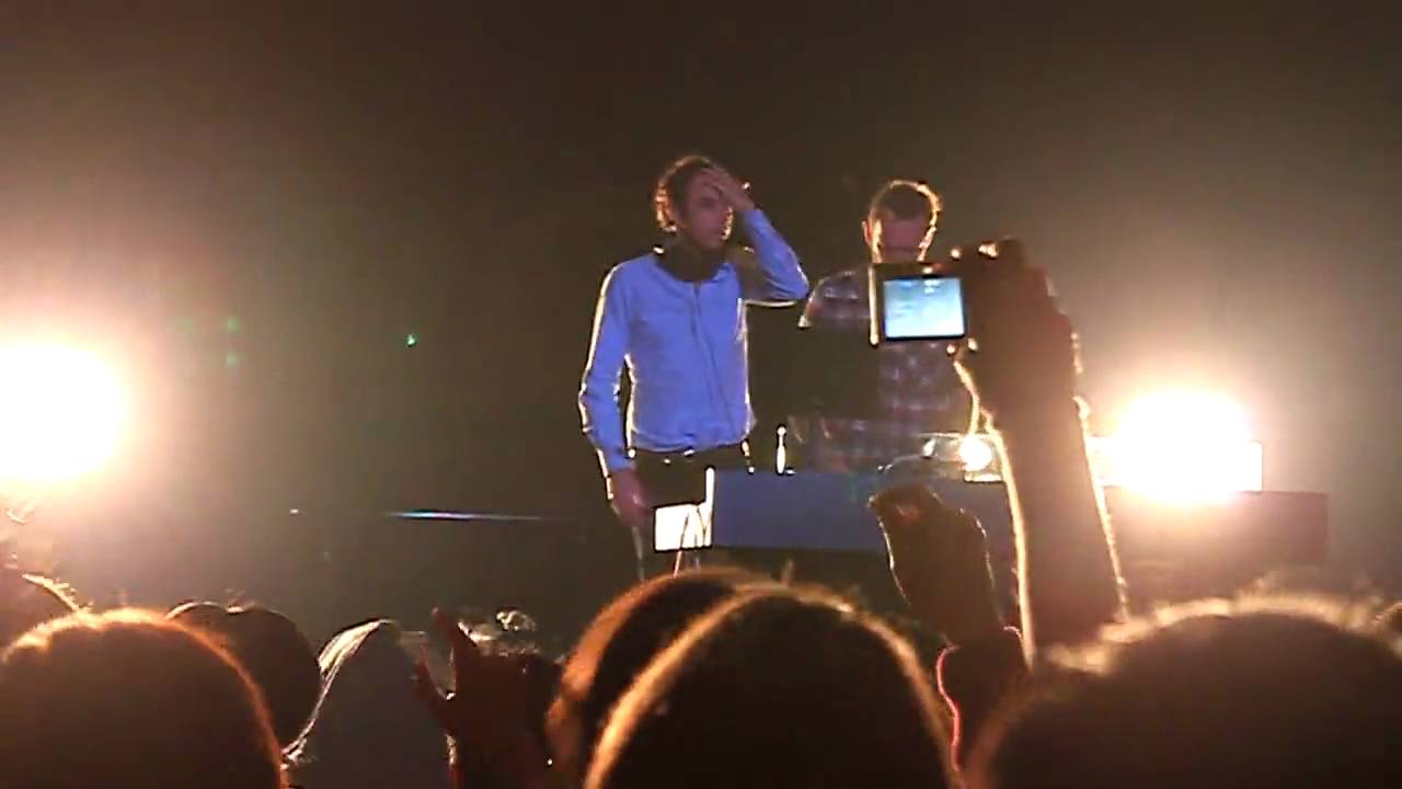 2 many djs @ Legacy Taipei [HQ]
