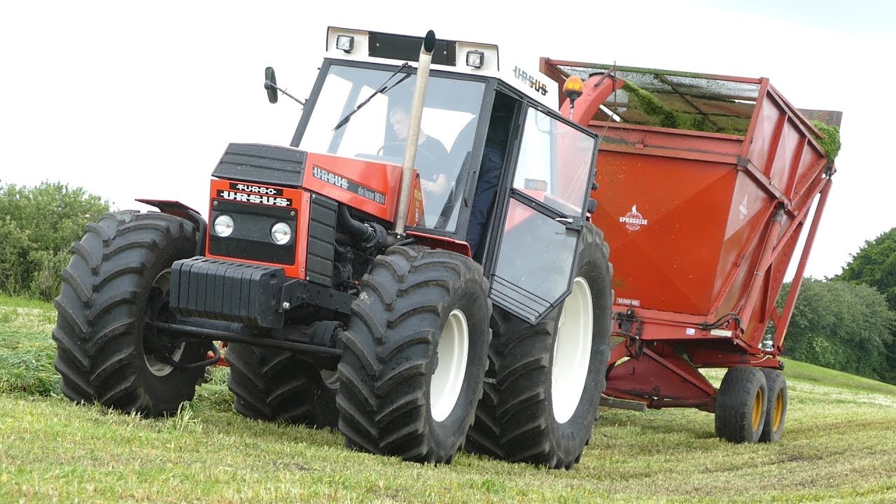 Ursus 1614 Turbo DeLuxe Making Grass Silage w/ Taarup 605 Forage Harvester | Danish Agriculture 2017