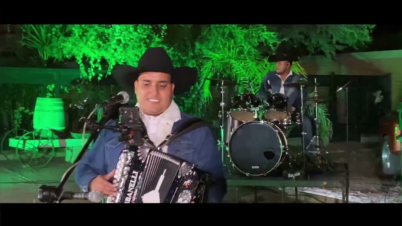 Amores de Hermosillo - Grupo Fuereños (En Vivo)