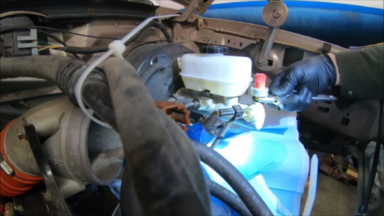 Installing A Brake Master Cylinder 1997 Ford F350 Truck