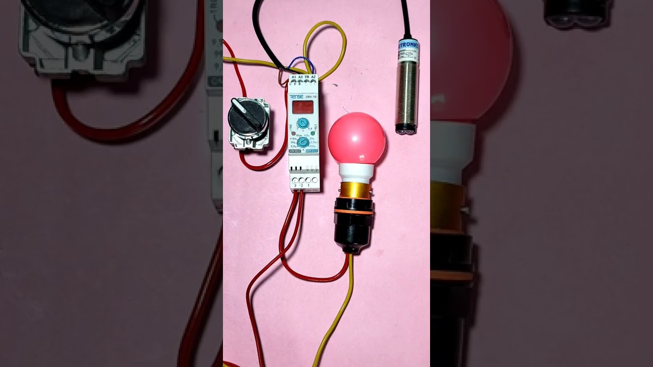 How To Trigger Timer With Proximity Sensor! On Delay Timer! Off Delay Timer! 