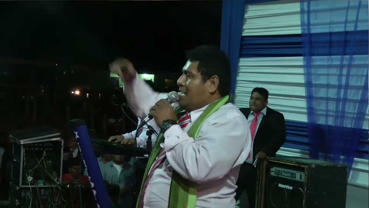 MIX CON LAS 7 VUELTAS Mnisterio de alabanza Ejercito de Dios Piura 2016