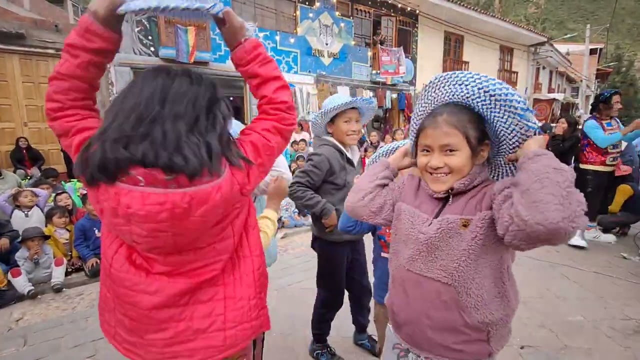 HOMARCUS EN LA NAVIDAD DEL LOBO EN CUSCO