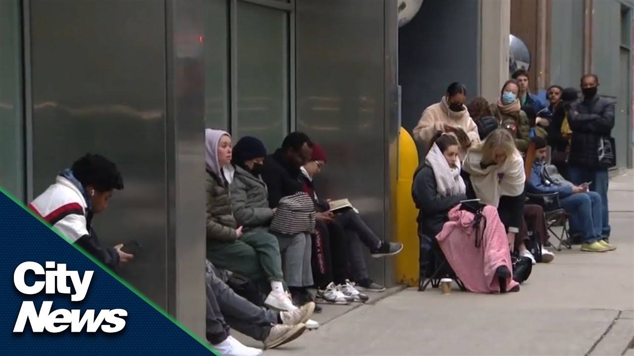 Service Canada's update on the travel document backlog