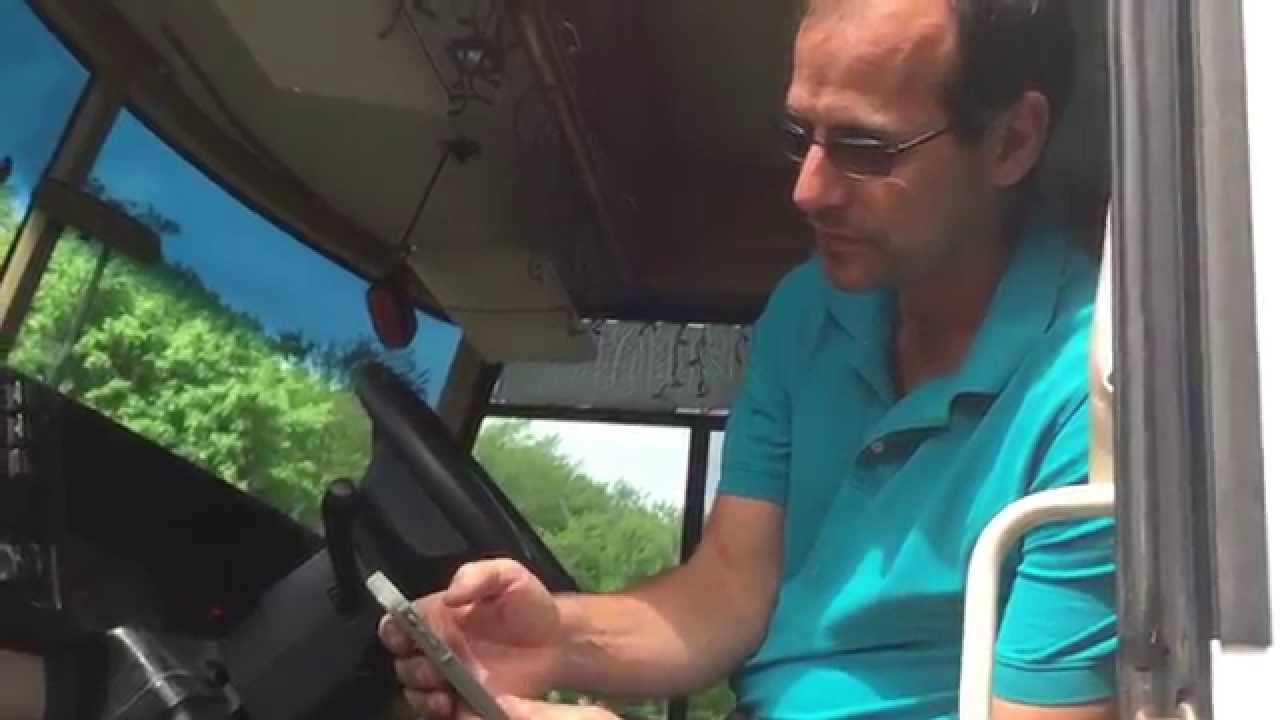 How To Use Your Jacks To Keep Your Class A Motorhome Level