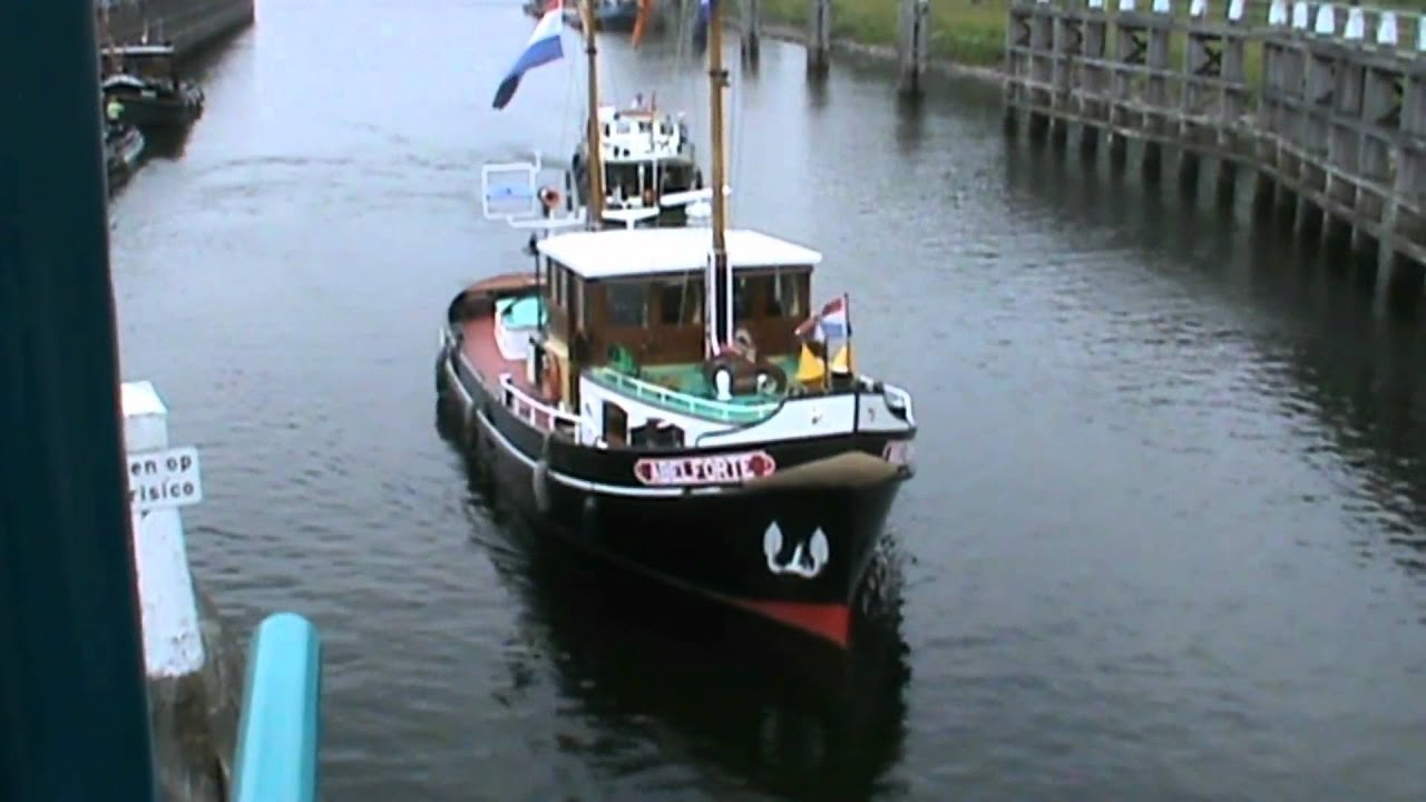 Oude sleepboten wilhelminasluis andel, pre-war Tugs in dutch lock