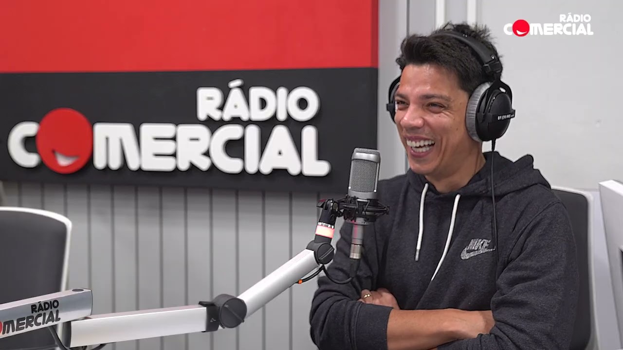 Rádio Comercial | Gilmário Vemba responde à letra a 