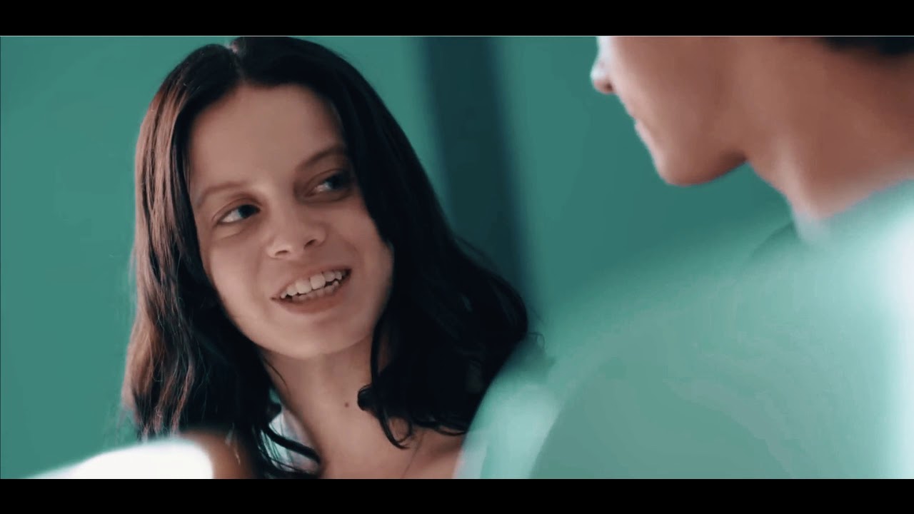 Sofia y Javier- let me down slowly ( Contro z)
