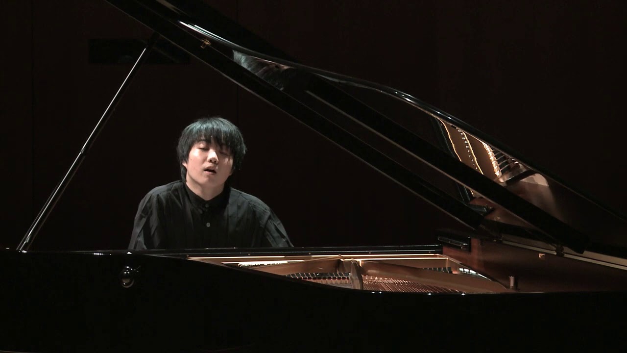 藤田真央ピアノ・リサイタル 日本ツアー2020 最終公演から（アートにエールを！東京プロジェクト）