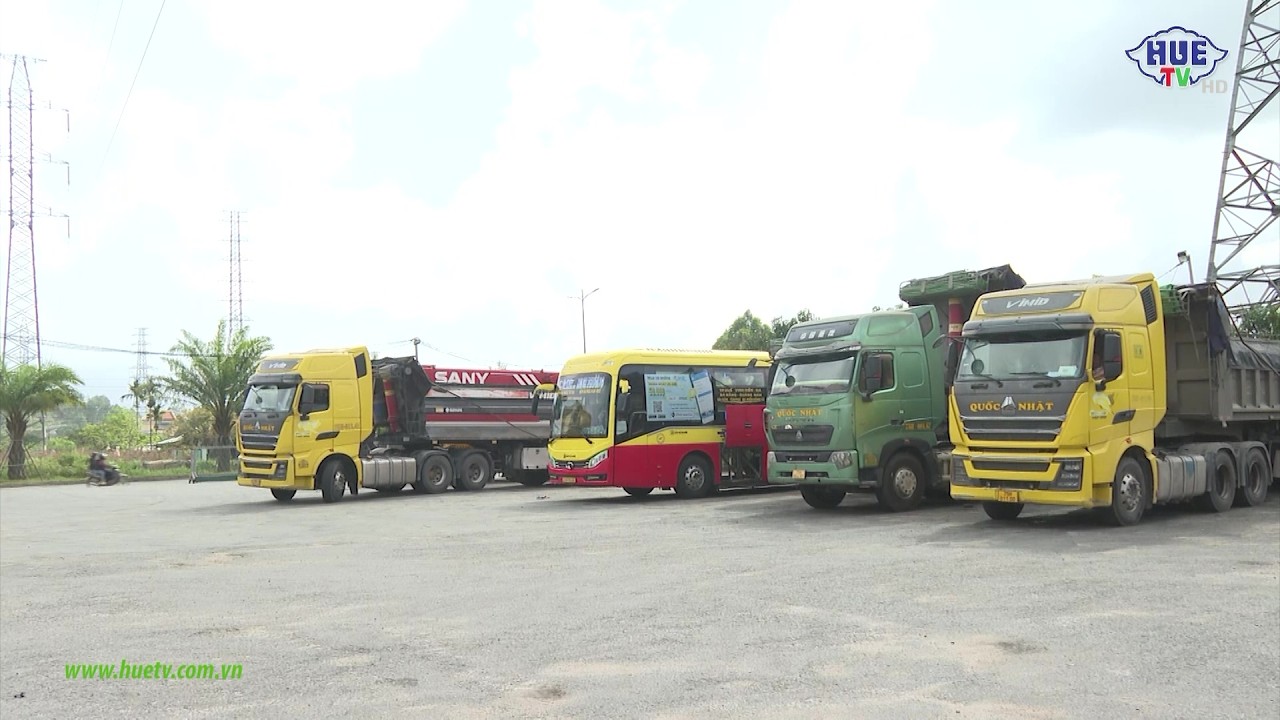 Xăng dầu tăng mạnh, ngành vận tải đối mặt với áp lực chi phí