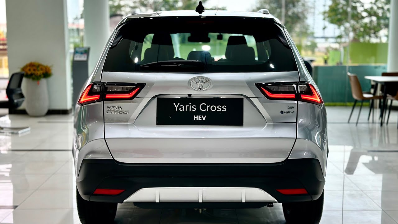 2025 Toyota YARIS CROSS - 1.5L Luxury SUV ! 
