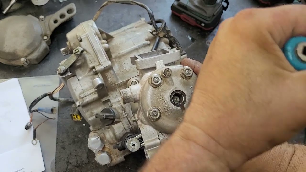 Zablokovaný motor KX 85