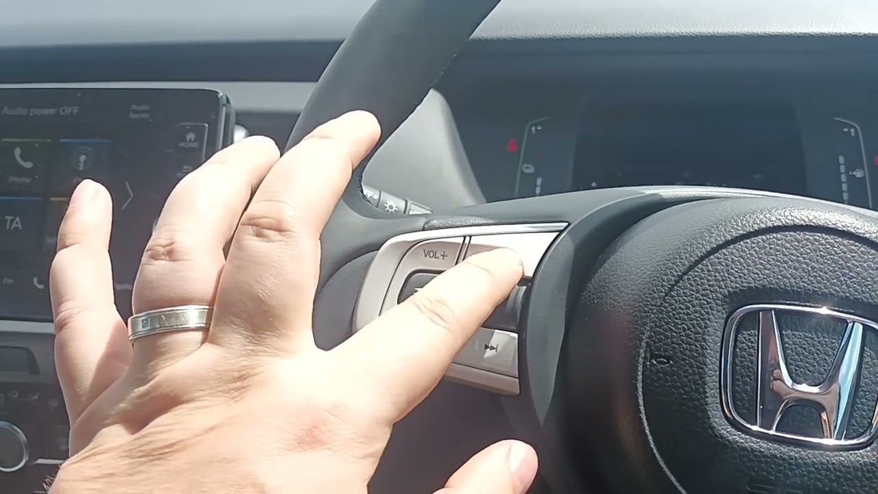How to activate the voice for the navigation system | Southport Honda