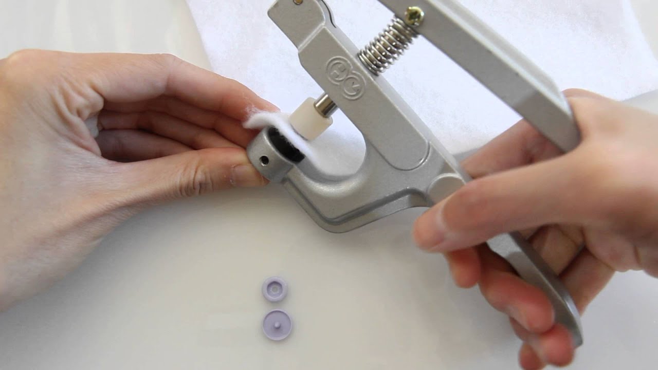 How to install plastic snaps