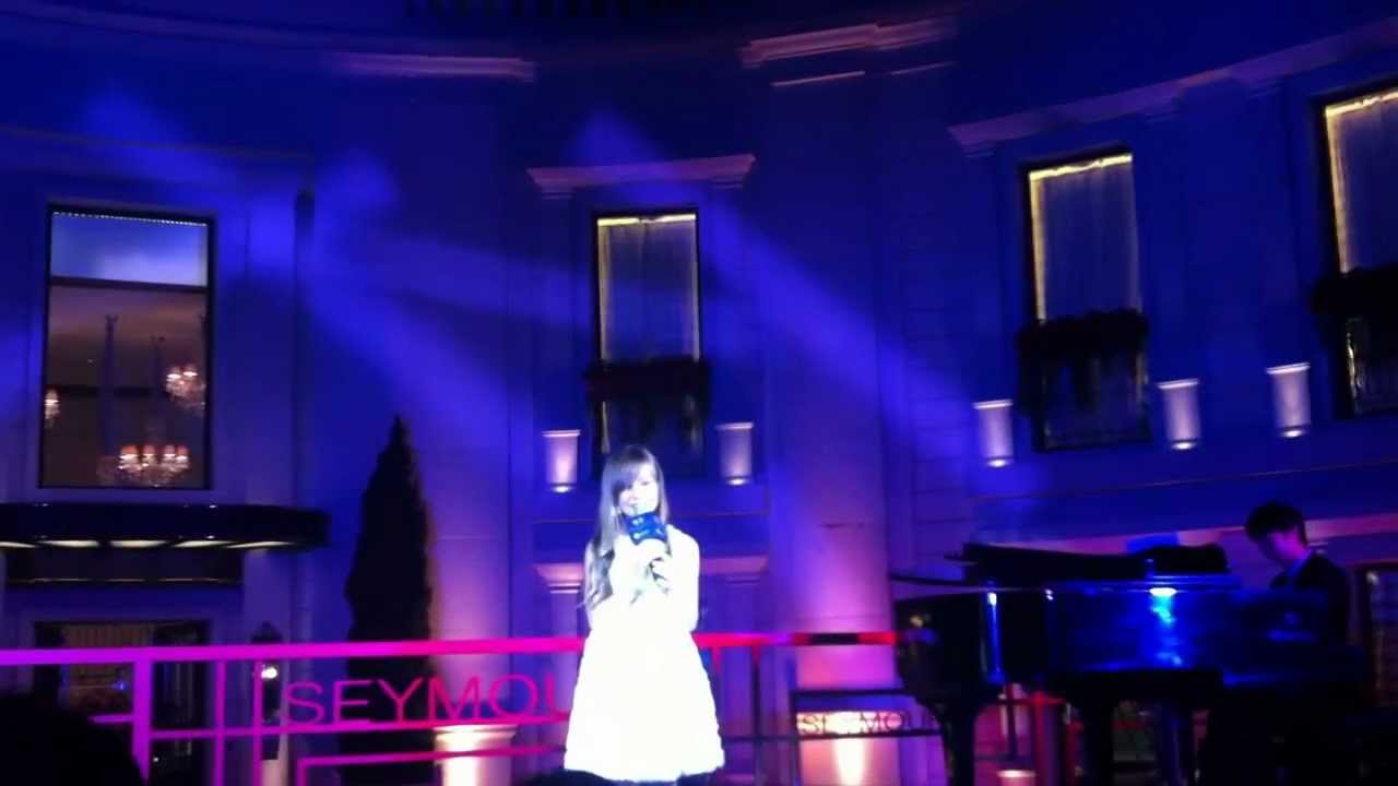 Connie Talbot - let it be (live)