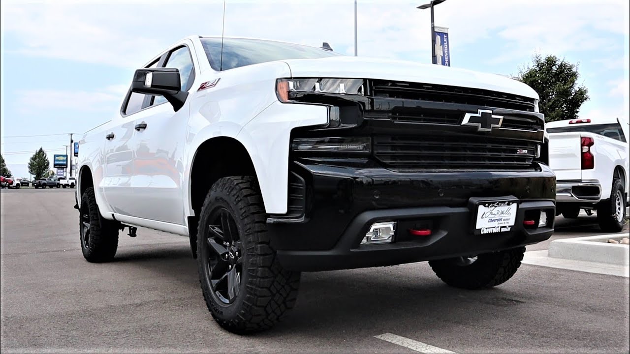 2020 Chevy 1500 Trail Boss 6.2L V8: Is The 6.2 Trail Boss Better Than A Ram Rebel???