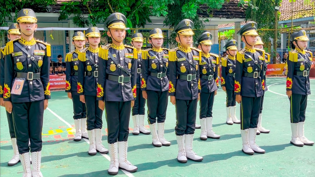 JUARA UTAMA 1 PASKIBRA SDN 3 GIRIAWAS GARUT AT LKBB LAGA ARUNIKA BRADJASENA