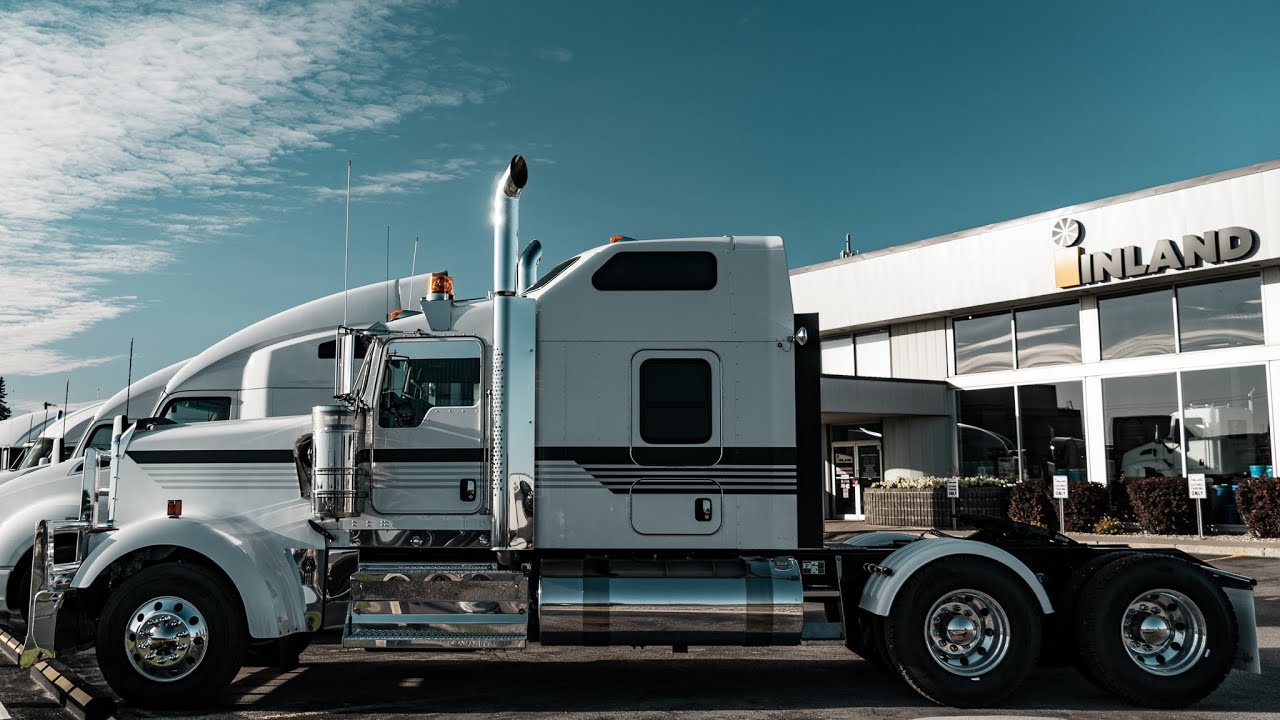 SUPER B SPEC ROAD TRAIN   2020 KENWORTH W900L WITH HERD BUMPER   THE KENWORTH GUY