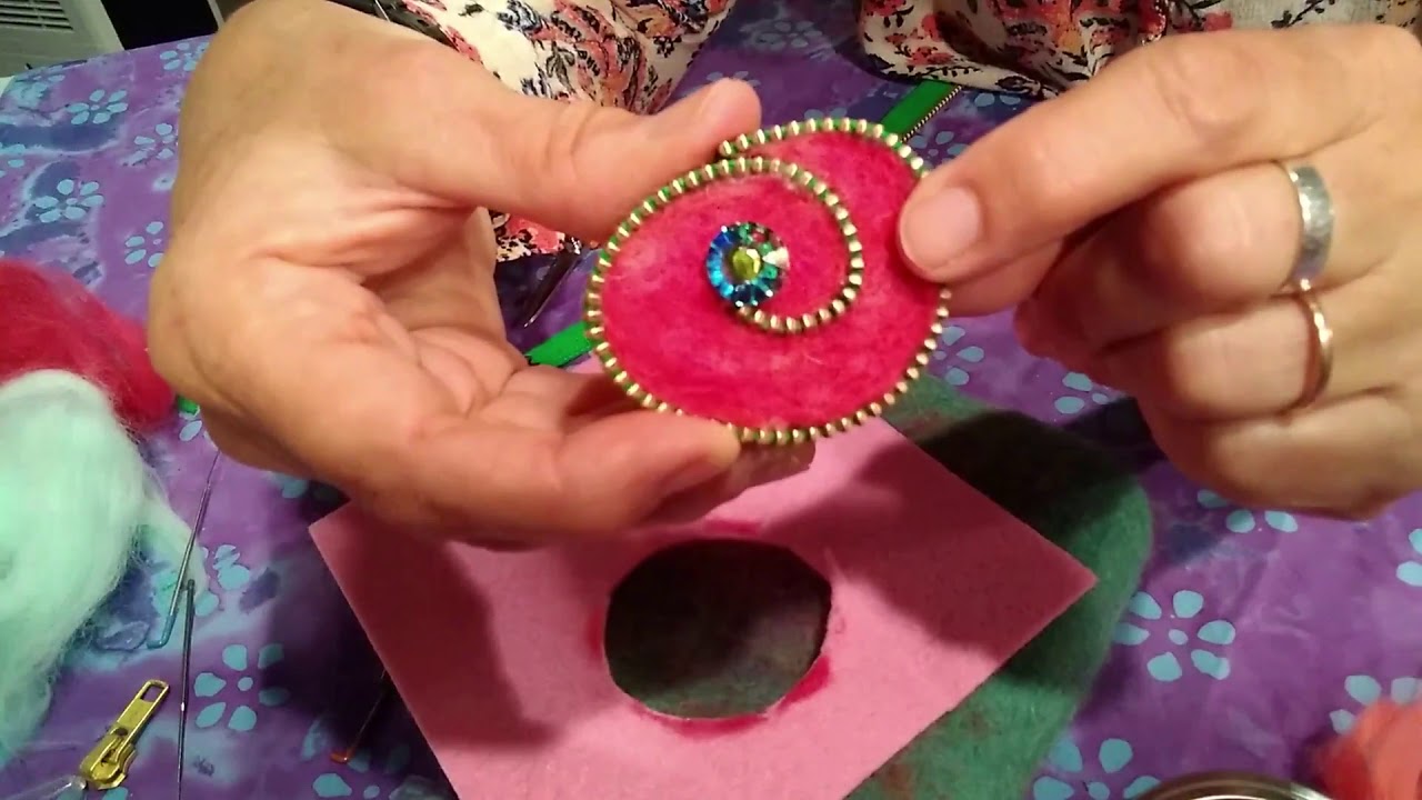 Needle Felted Brooches Demo with Robin Clay