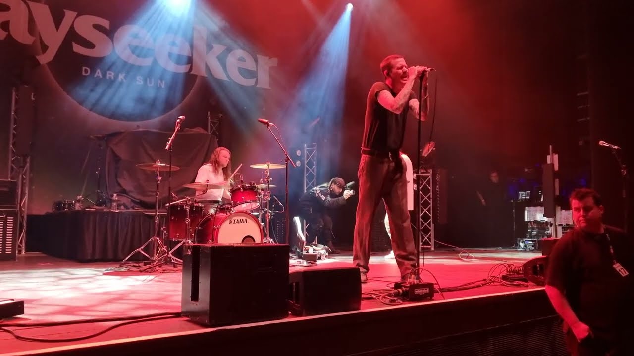 Landon Tewers - She Thinks Of Me (Live) - The Forum, Melbourne - 13 July 2024