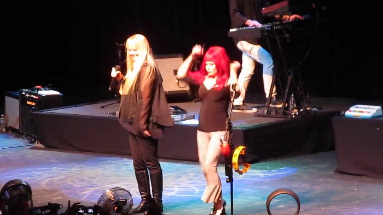 The B-52's - Legal Tender (HSBC Brasil São Paulo SP 05.out.2013)