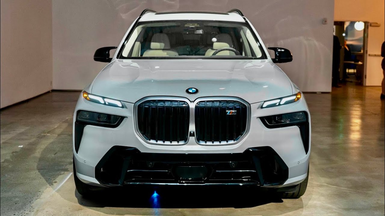 All-New! BMW X7 : This Ultra-Luxury SUV!