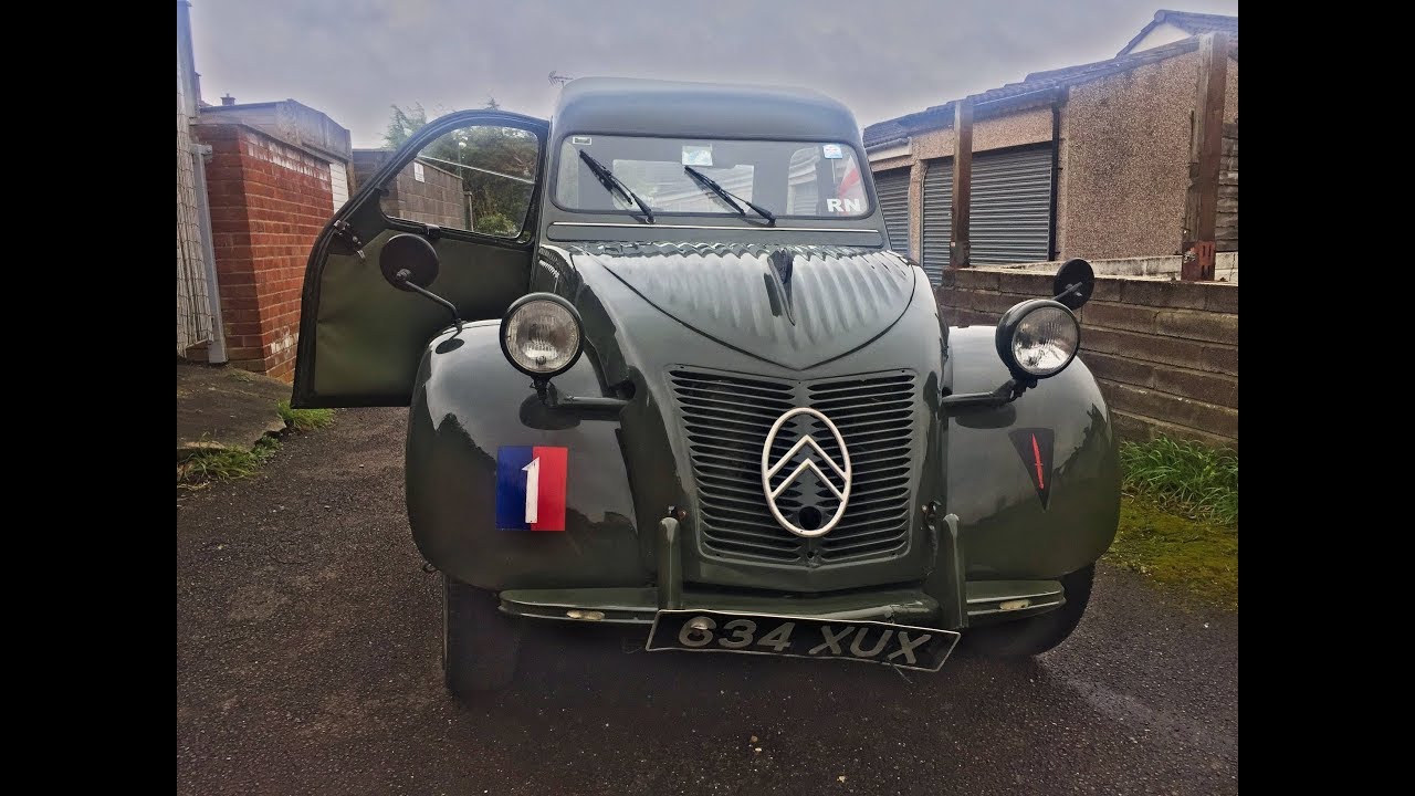 Citroen 2cv Royal Marine presentation