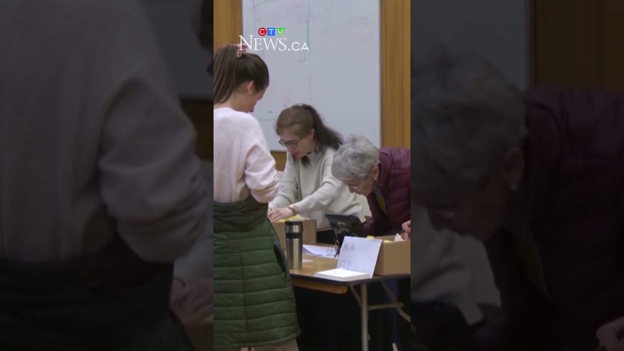 &laquo;Я бы даже усомнился в действительности подписей&raquo;: аналитик о петиции сепаратистов.