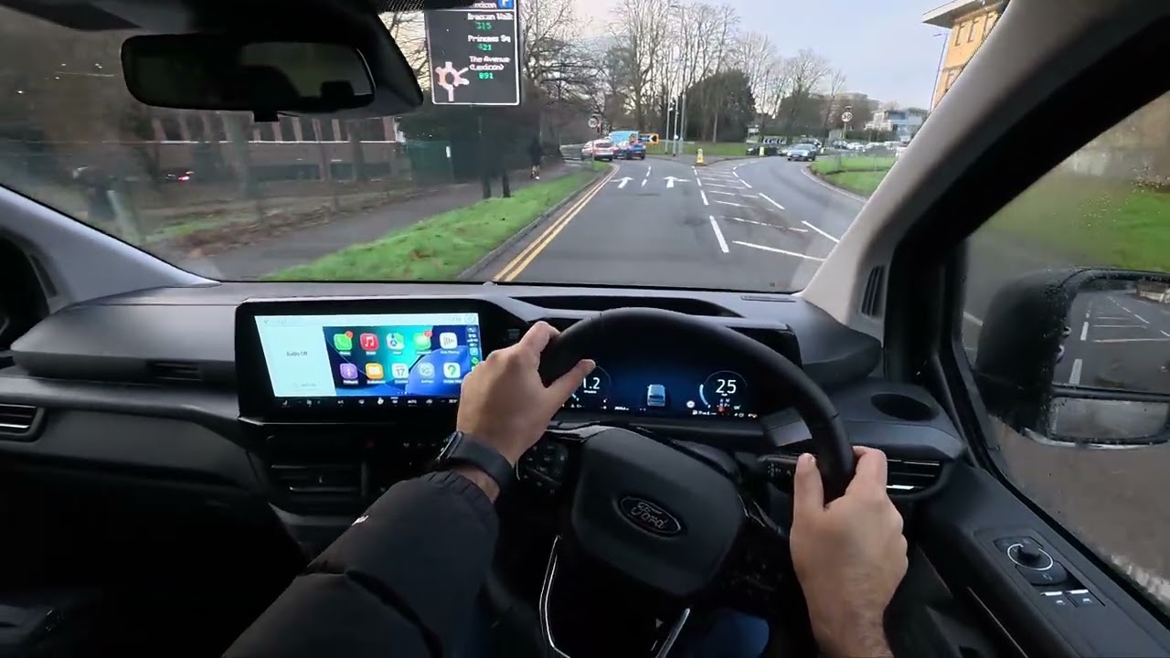Ford Tourneo Custom 2025 Urban POV Drive