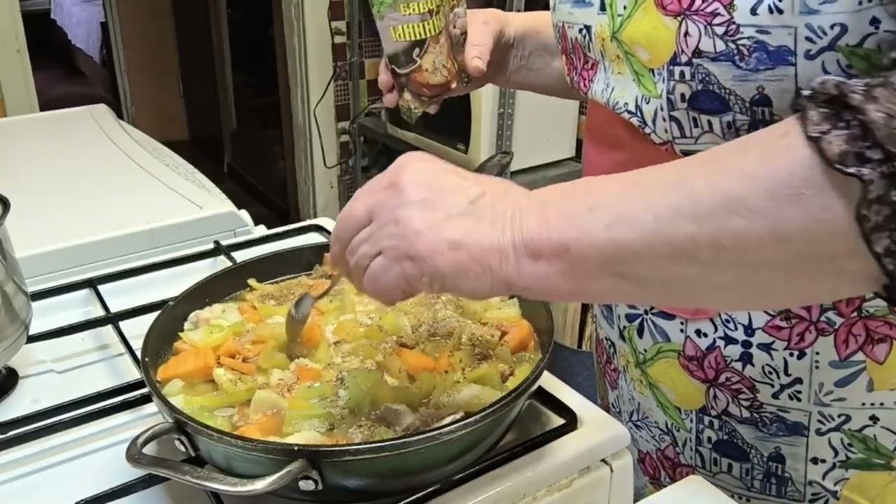 В ГОСТЯХ  У МАМЫ ОБЕД  ИЗ СВИНИНЫ