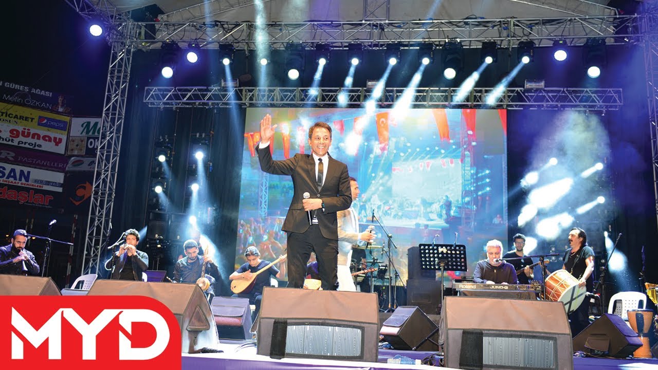 Mustafa Yıldızdoğan Kumluca Konseri Ne Mutlu Türküm Diyene