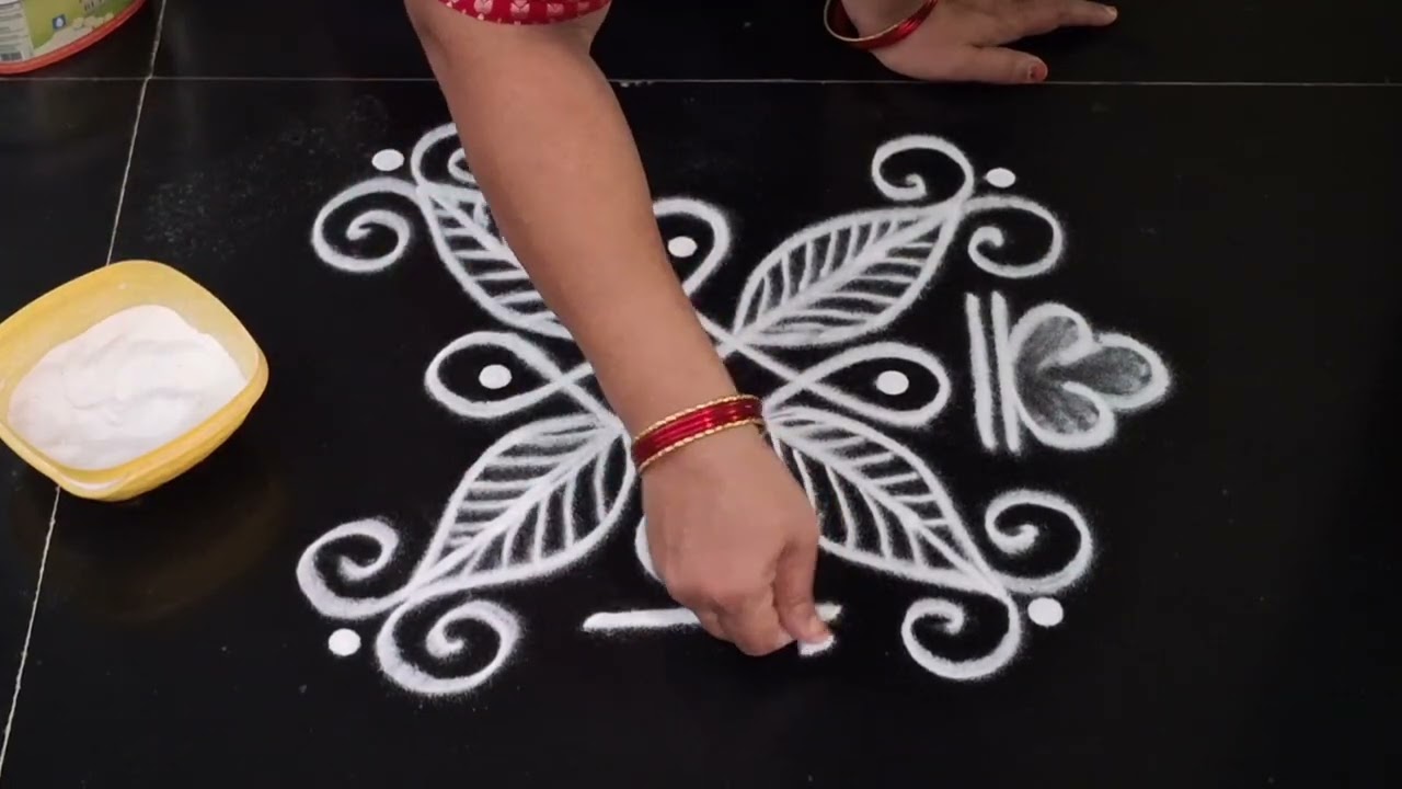Daily use rangoli design//simple side border rangoli design 