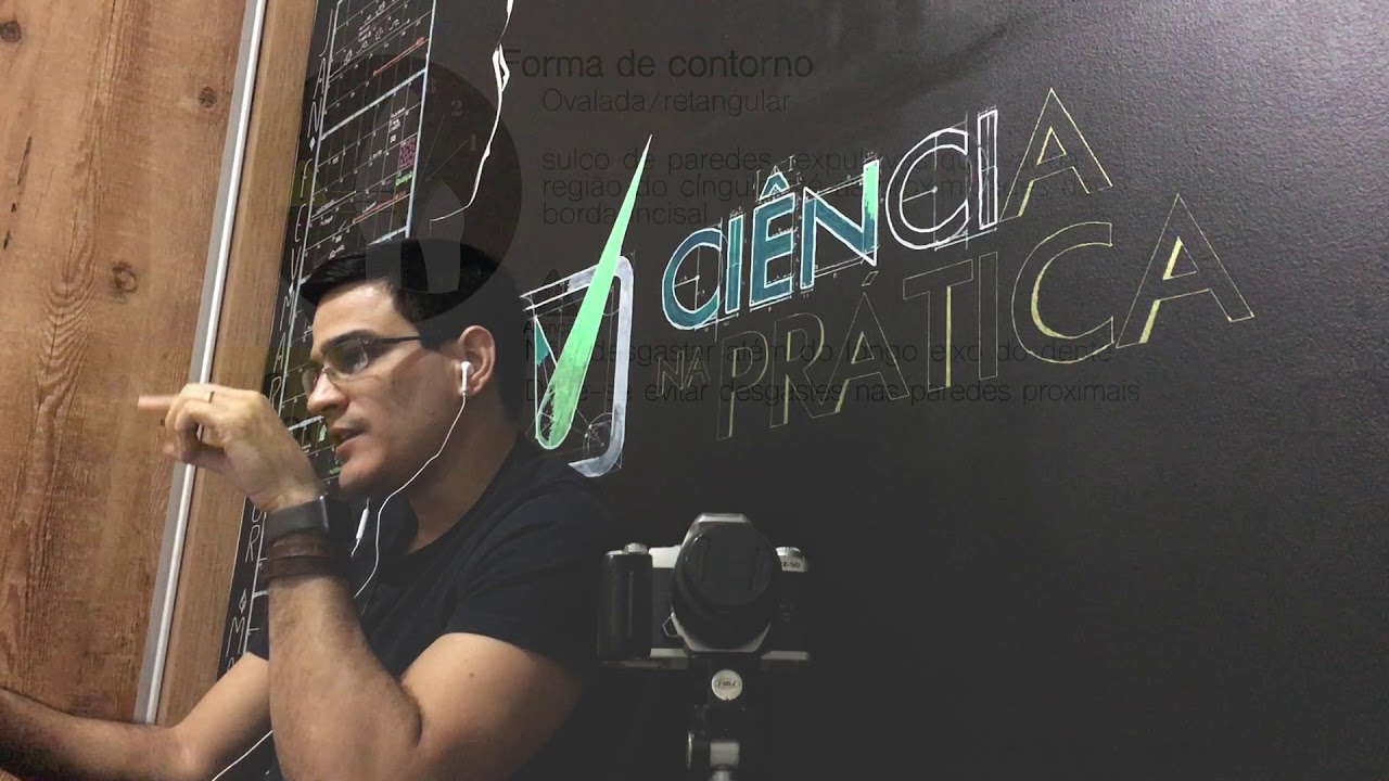 Anatomia e abertura coronária do Incisivo Inferior
