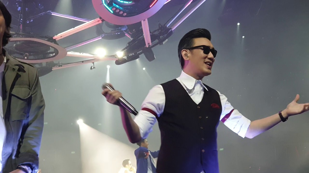 ใบเฟิร์น พิมพ์ชนกก็มา  เจ้าสมุทรก็เต้นน่ารัก รวมศิลปิน 