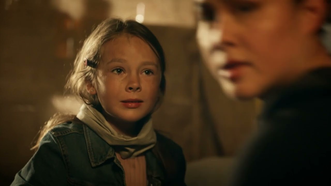 CBS S.W.A.T. -  Sasha Ginchev as Gracie (S8 E11)
