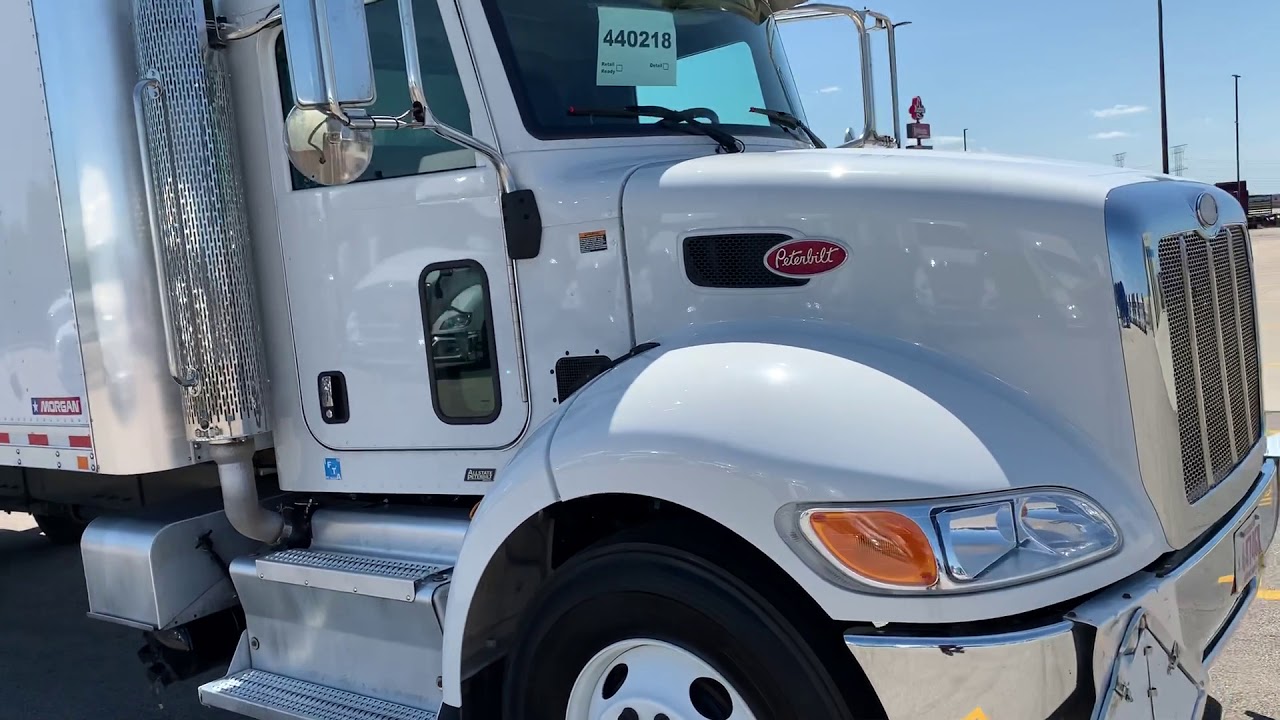 2017 Peterbilt 337 Automatic Non-CDL with Liftgate