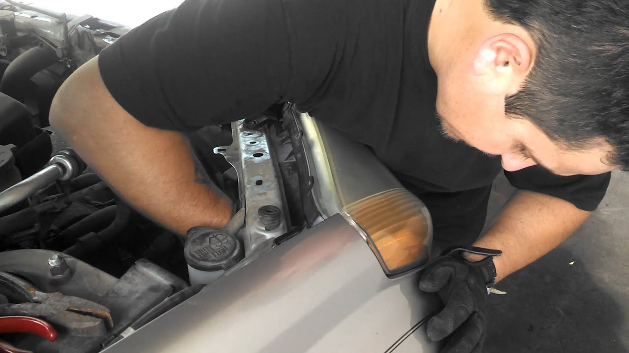 Toyota rav4 parking lightbulb change out.