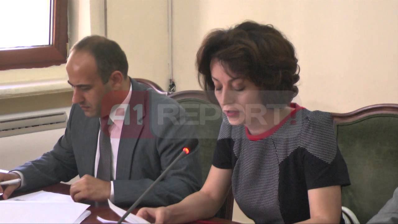 A1 Report - Mungesa e hap&euml;sir&euml;s p&euml;r varret Gjermeni: Tani dhe me djegie