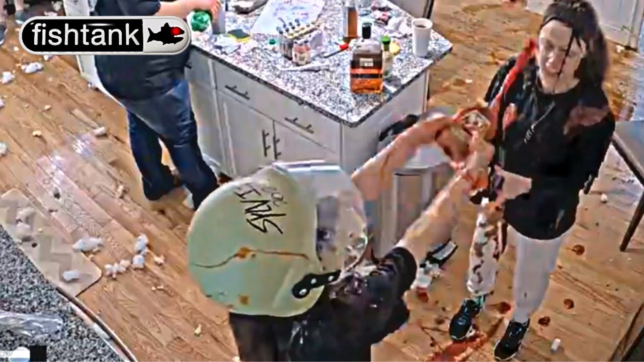 Летти против Бетти (аквариум)