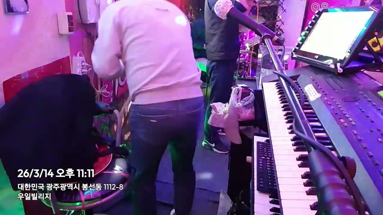 🎵1.야간열차 2.친구야 3.여보 4.아픈만큼성숙해지고 5.사랑해요 6.내일은해가뜬다 8.남남으로만나서 9.위스키온더락 #박태호밴드마스타반주 