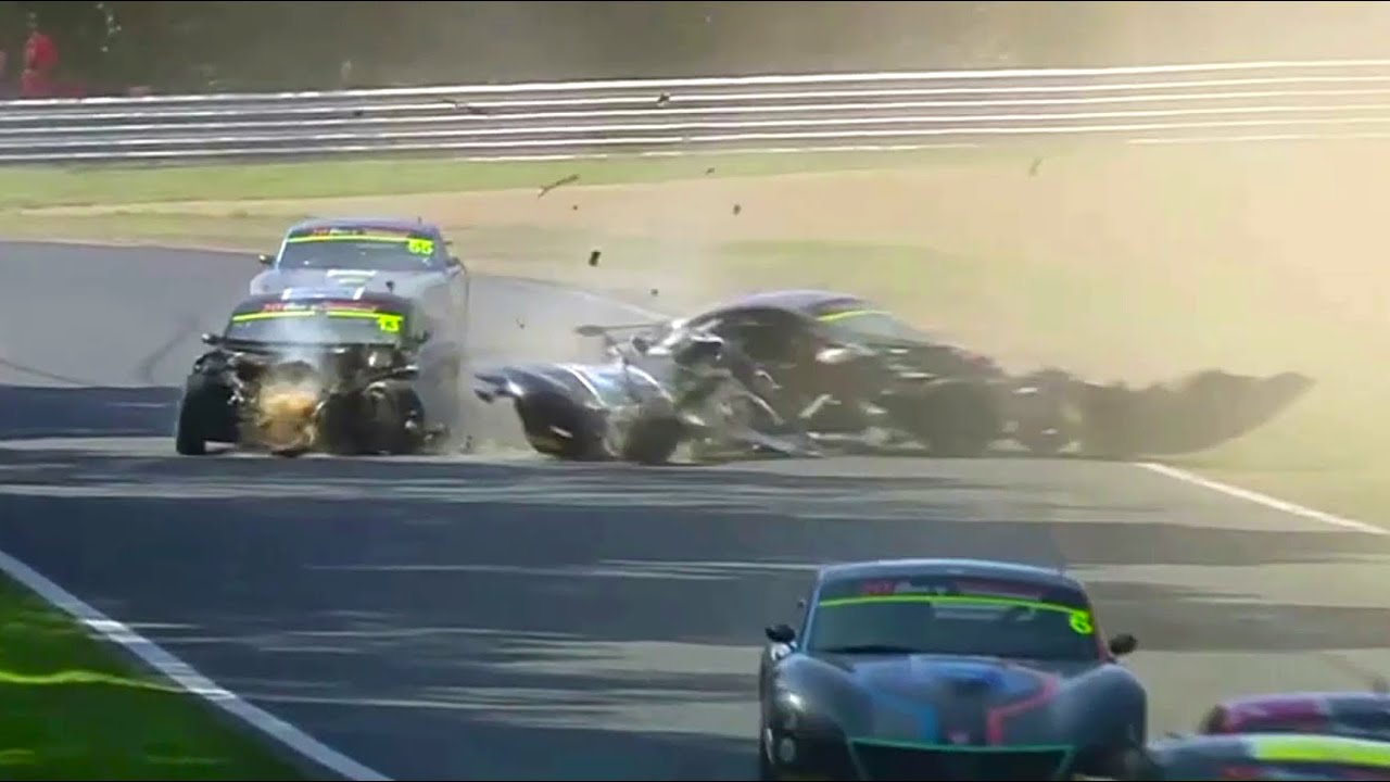 Ginetta Junior Crashes 2025