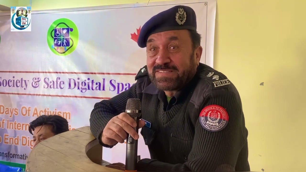 SSP Ghanche Mohd Ayaz is addressing an awareness session on cyber security, digital violence.