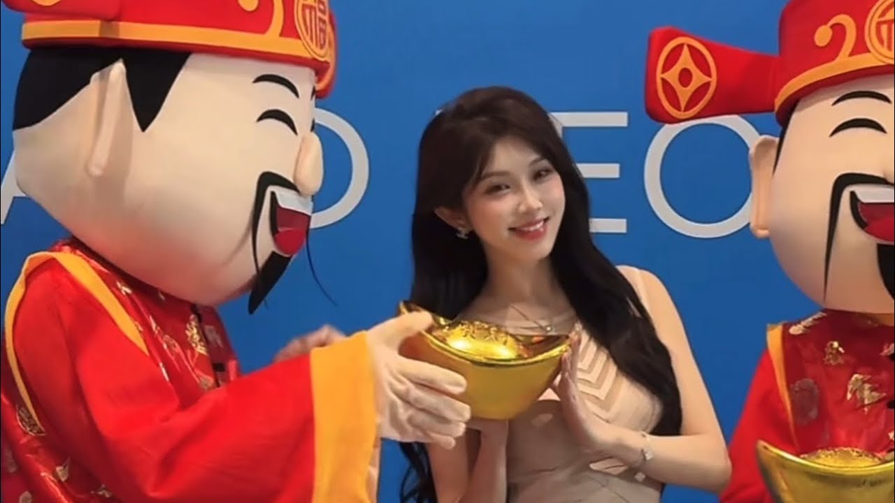 20251002厦门国际车展 网红美女车模随拍@🍪小饼干🍪 #网红拍摄 #美女车模