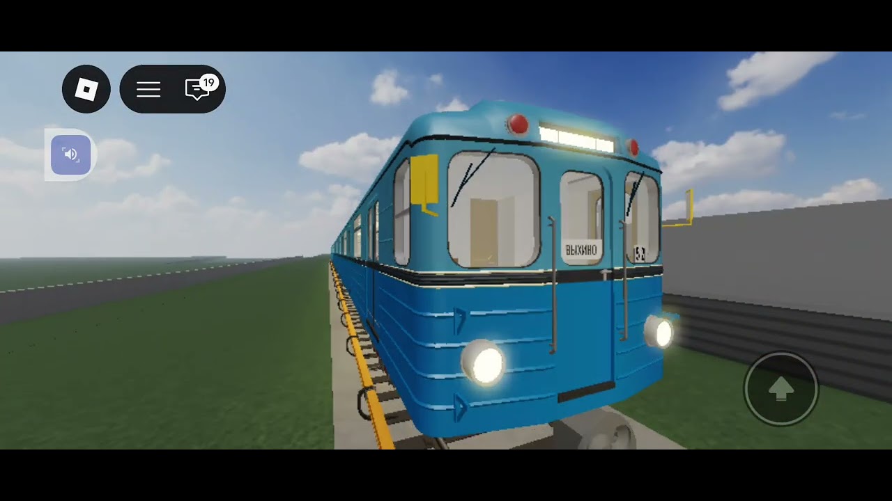 Играю в роблокс в автоматическое метро.