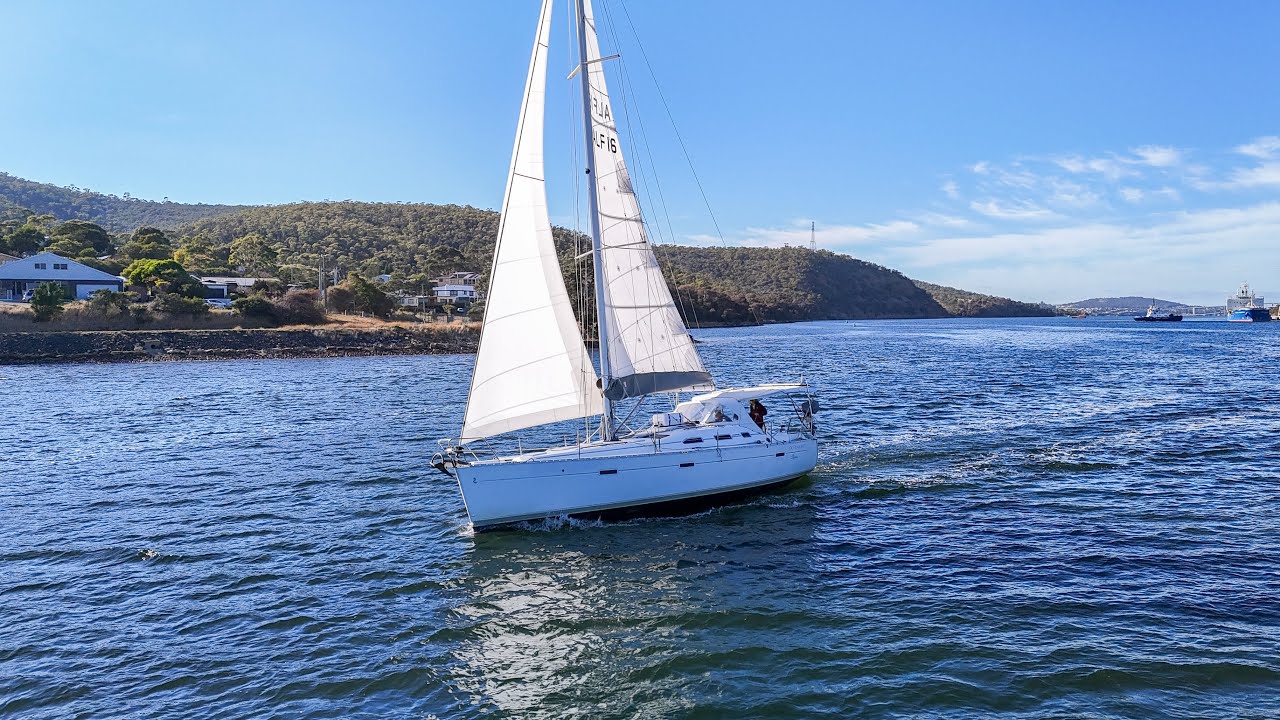 ДЛЯ ПРОДАЖИ! BENETEAU OCEANIS CLIPPER 393 