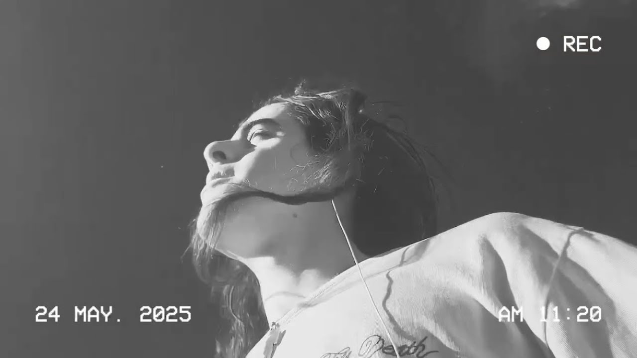 elle - the time goes slow (a Where the Roses Grow short film)